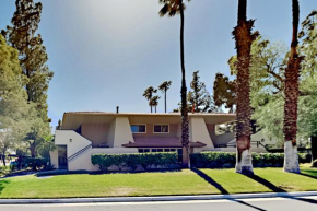 Palm Springs Villa Unit 205